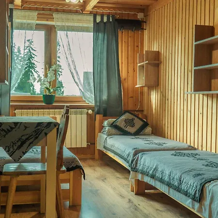 U Ani W Malym Cichym ホームステイ